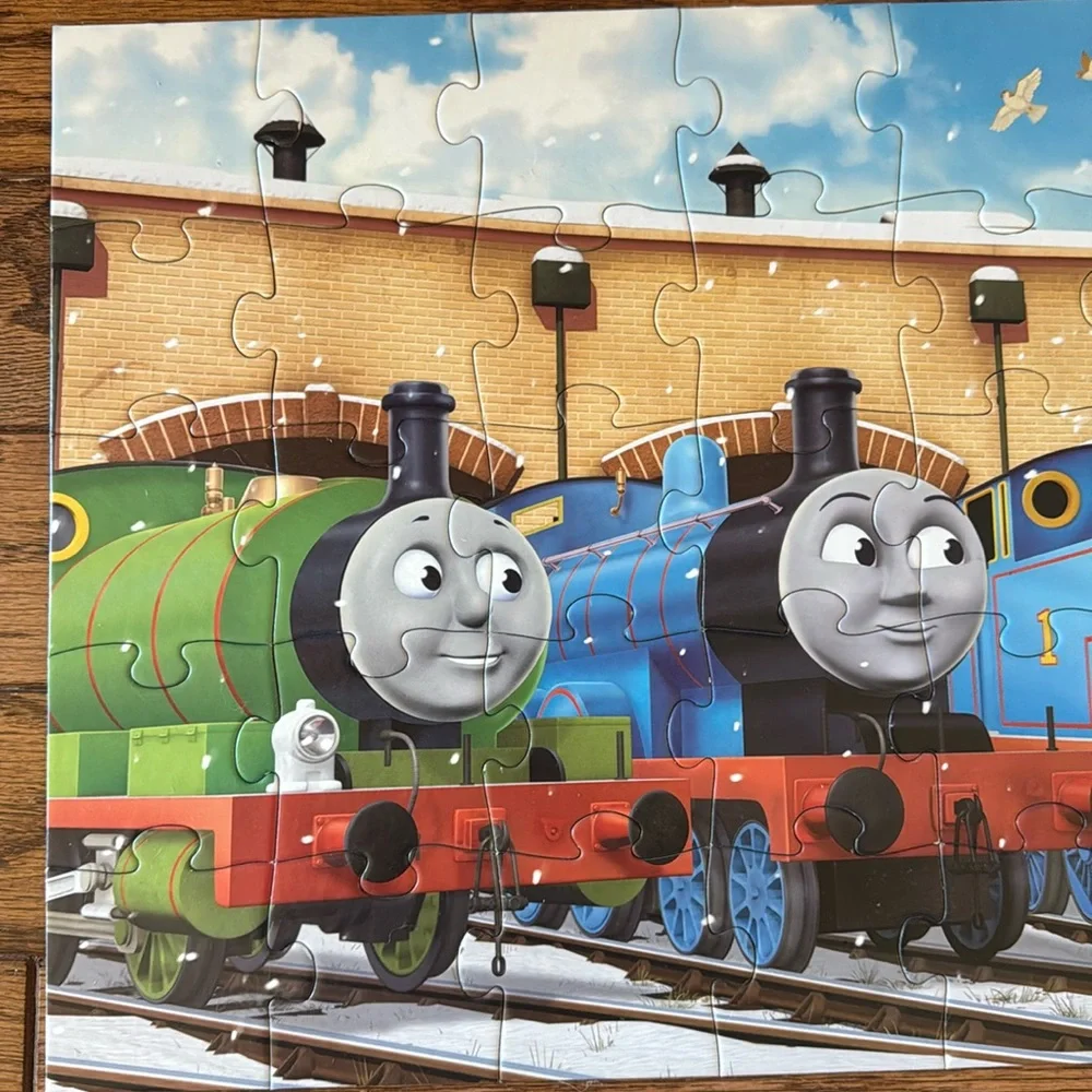 Ravensburger Thomas & Friends Thomas Tank Train Snow Day 35 pcs puzzle tin case